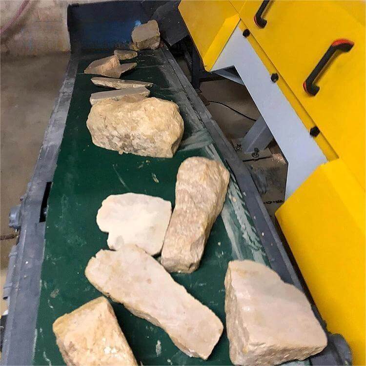 Limestone cut by Thin Stone Veneer Saws Limestone cut by Thin Stone Veneer Saws