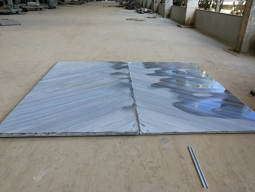 marble-slabs-slabs-cut-by-band-sawing-machine marble-slabs-slabs-cut-by-band-sawing-machine