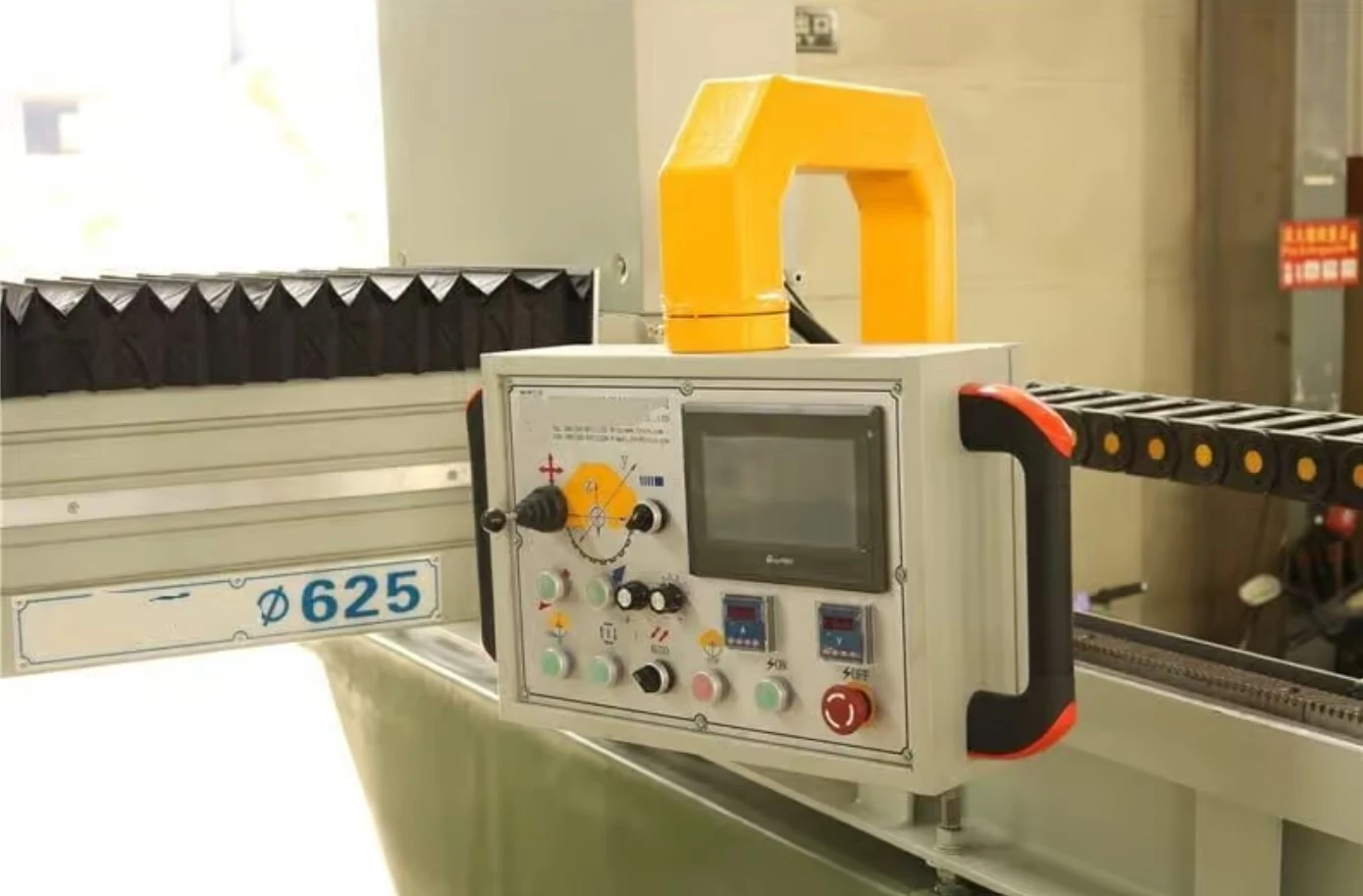 Monoblock Bridge Saw Computer Screen Monoblock Bridge Saw Computer Screen